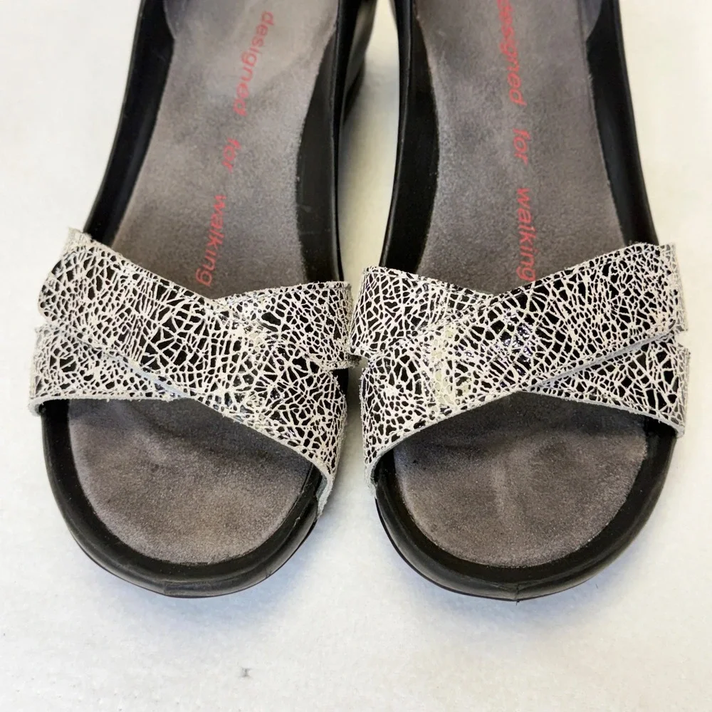 Wolky Do Black Wedge Sandals Ankle Strap Geometric Print Womens 37 6.5-7